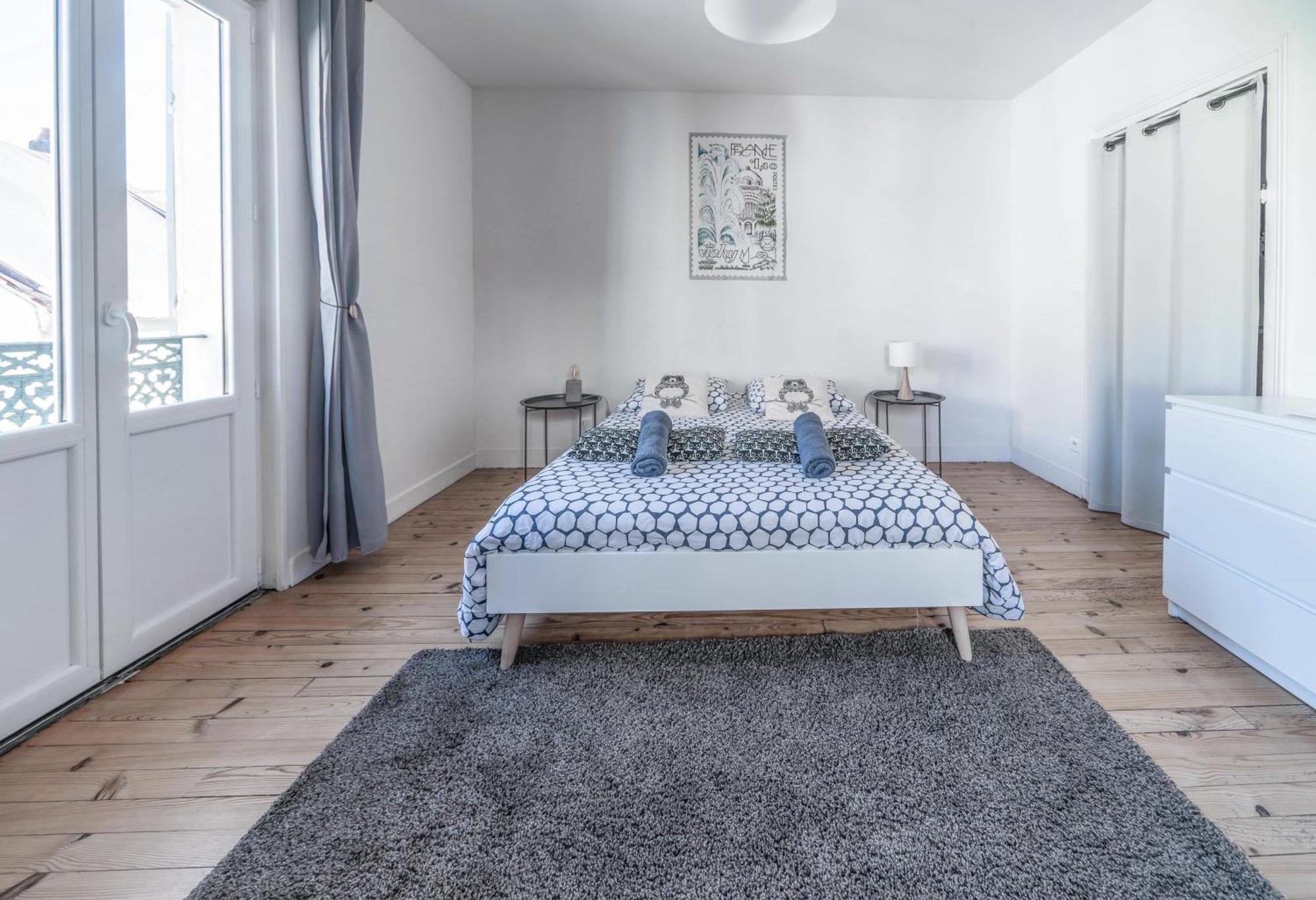 Residence Epinat II - Appartements Centre - Parking Vichy Ruang foto