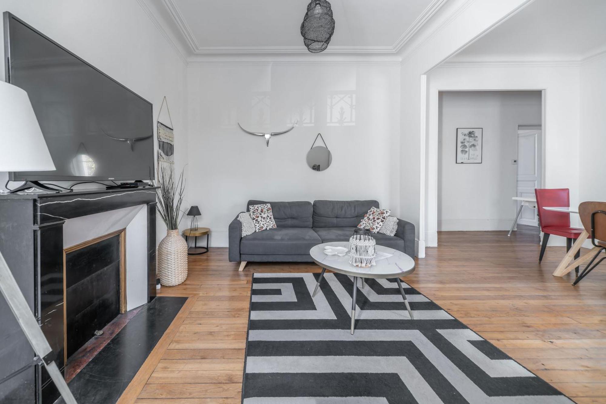 Residence Epinat II - Appartements Centre - Parking Vichy Ruang foto