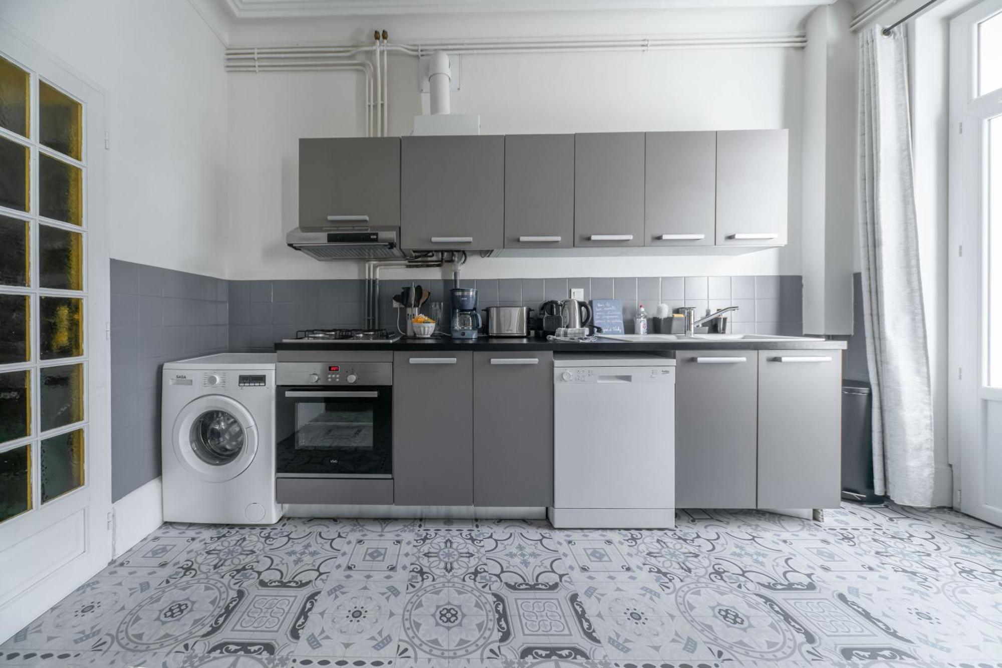 Residence Epinat II - Appartements Centre - Parking Vichy Ruang foto